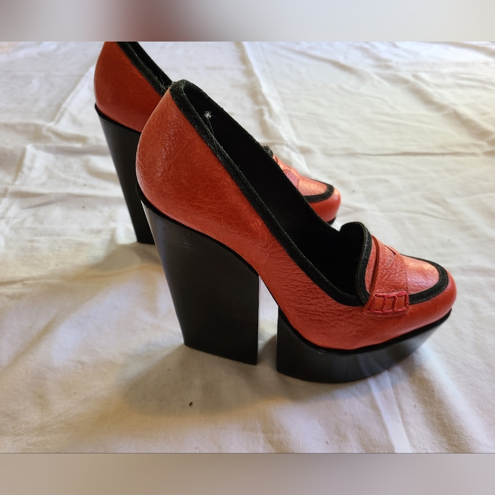 Alice and Olivia platform shoes size 39